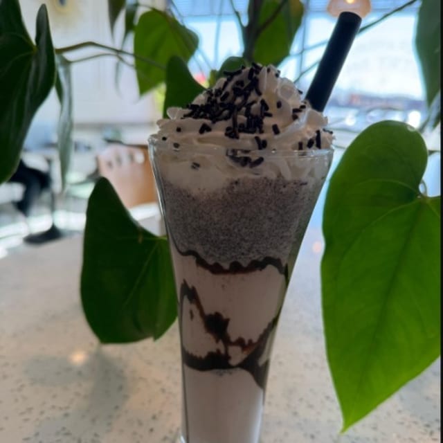 Oreo Milkshake.