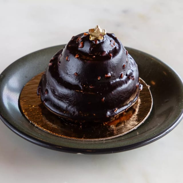 Chocolate Mousse Cake With Praline.